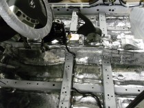 Nissan X-Trail - шумоизоляция пола, дверей, арок и багажника автомобиля